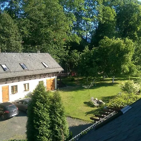 Leniuchy Lesna
